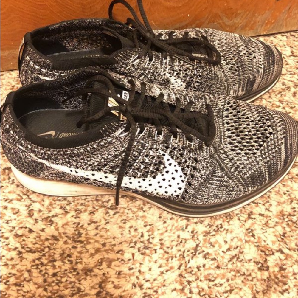 Nike Flyknit Racer